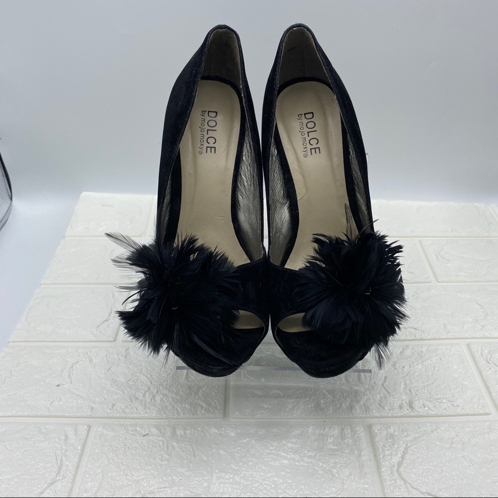Dolce by Mojo Moxy black suede open toe pumps
